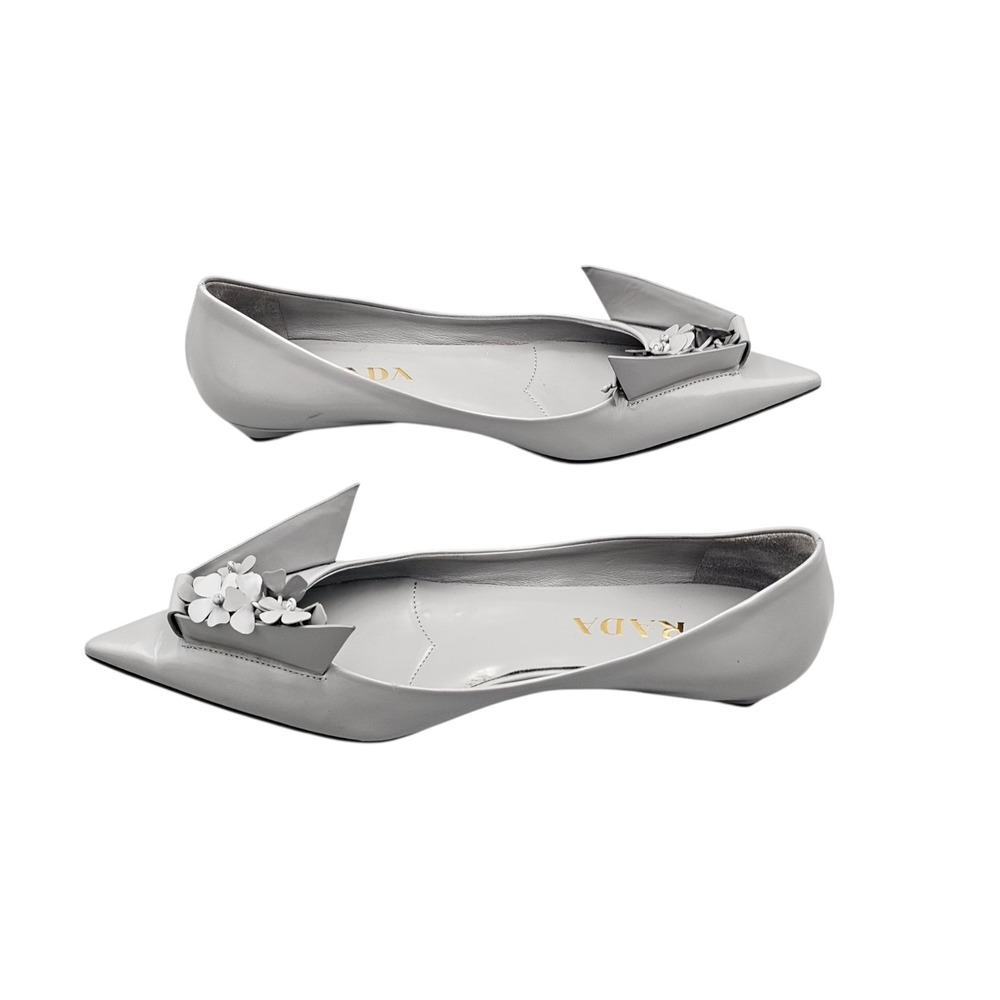 Prada Women's Size 35 EU / 5 US EUC Grey Bunny Flora Origami Kitten Heels Pumps - Picture 7 of 8